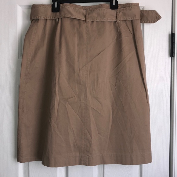 🐘Woman’s Talbots skirt - Picture 2 of 3